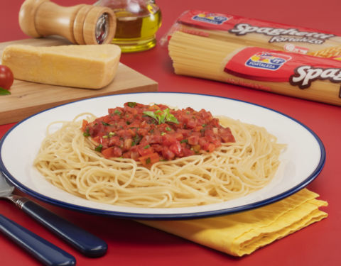 Ragu de Linguiça com Espaguete Fortaleza